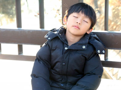 子供の睡眠時無呼吸症候群の主な原因