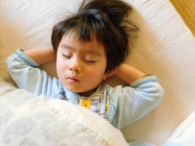 子供の睡眠時無呼吸症候群の主な原因