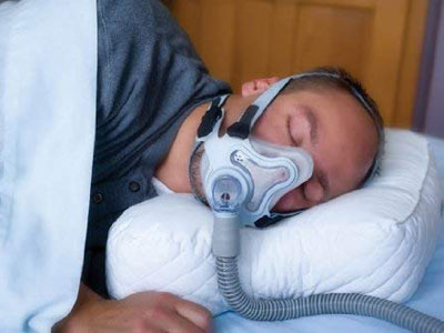 CPAPを着用することで劇的に眠りが改善された人も多い